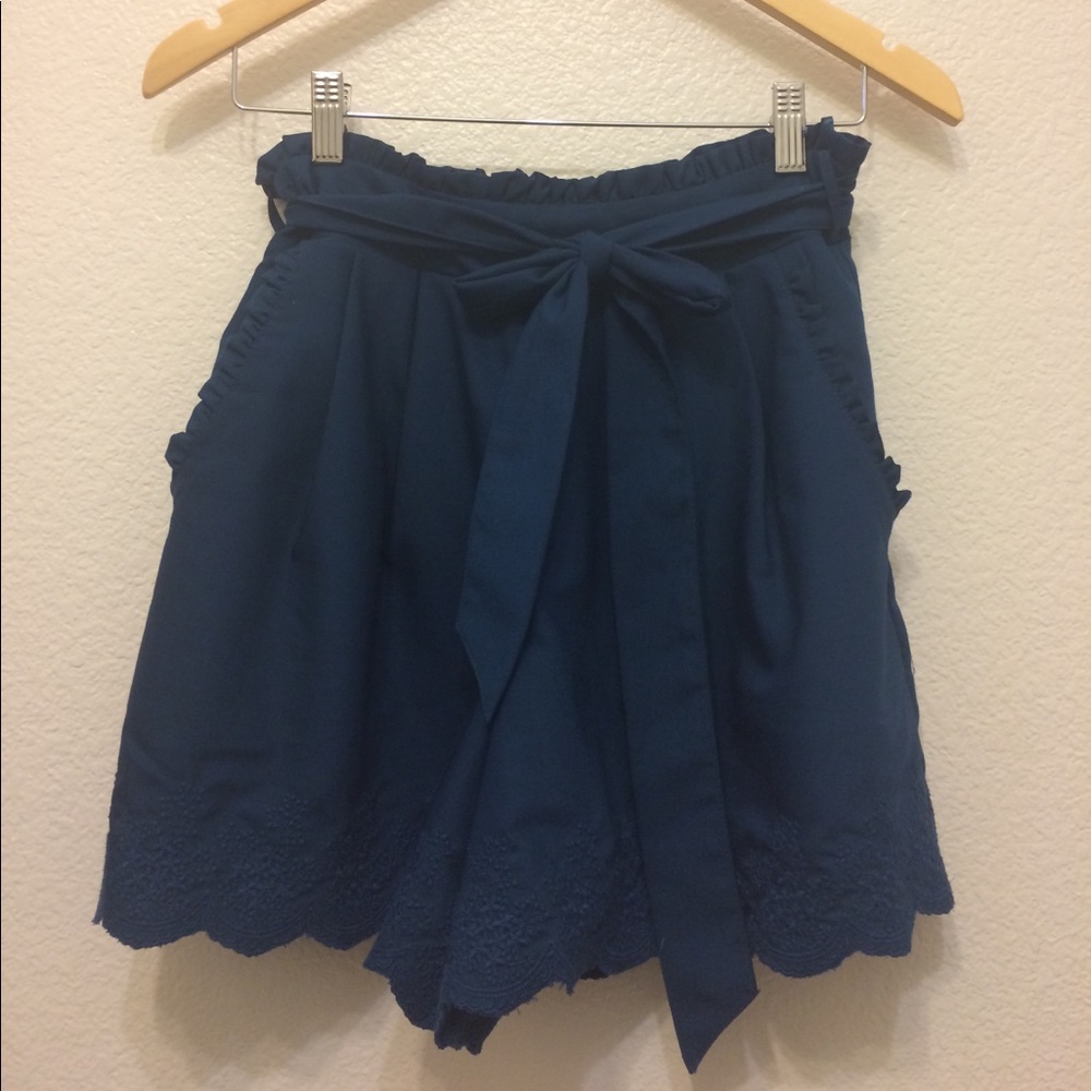 Earth Music&Ecology Embroided Hem Culottes - Picture 3 of 7